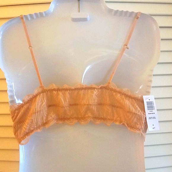 NWT Aritzia Talula lacy Bra - Picture 3 of 7